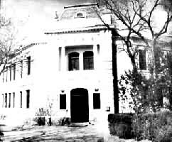 �廪ѧ�ý�ѧ¥