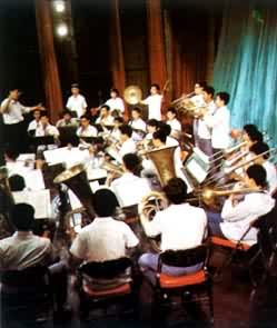 �廪��ѧѧ���ڵ�һ������ѧϰ