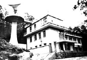 �人��ѧ�粨�ۺϹ۲�վ