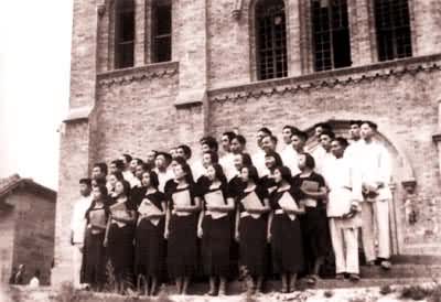 �Ӱ�³Ѹ����ѧԺ�ϳ���