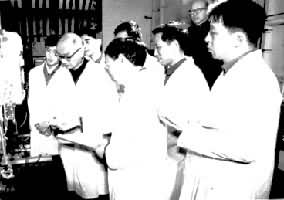 �㽭��ѧ�о����ڵ�ʦָ���½��п���