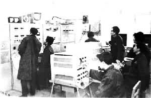 �й��Ƽ���ѧ�Ŀ�����Ա�ڵ��ԡ��Ϸ�ͬ������װ�á�