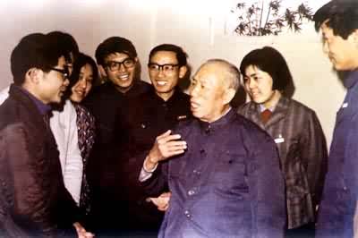 �й������ѧԭУ���ɷ���ͬѧ�����н�̸