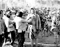 ����Ⱥ�����һ�ӭ��·������