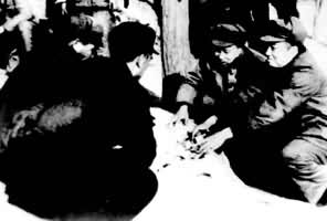 ����Ұս��˾��Ա������ίԱ���»�(��һ)������(�Ҷ�)������ɽ(���)������ѷ(��һ)��һ���о���ս����