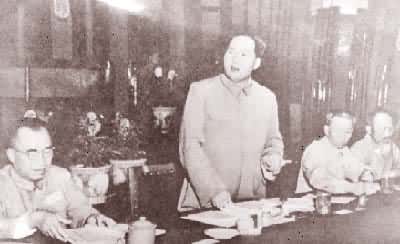 1950��6��25�գ�����ս��������27�����������ɱ����ֳ��ʲ���װ��ռ�й�����̨�塣28�գ�ë����ϯ��������������ίԱ�����Ϻ���ȫ����ȫ�������������۹������κ�����