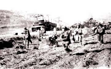 1950�궬���й�����־Ը���ڼ۴�����ʹ��������Ϊ�׵ġ����Ϲ�����