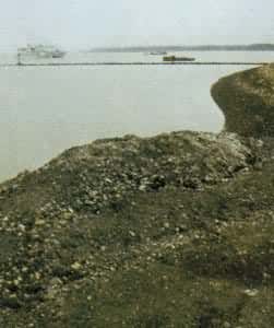 �����ڡ���ѻƬս���г»������ڴ˿���Ӣ��