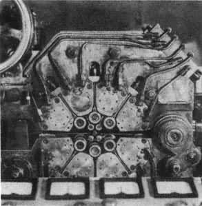 ͼ1���޶���ʮ��������ϵ���ýṹͼ