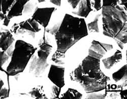 ͼ12���ֵ��ؾ�����ѶϿں����ǰ����徧��