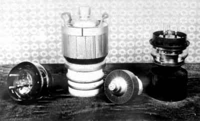 ͼ1��Ӧ�÷�ӺϽ�ĵ��������