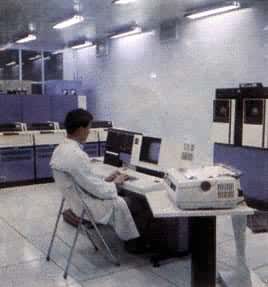 �й�����ɫ����רҵΪ���ĸߵ�ԺУ�������Ͽ�ұѧԺ����ɳ���ĵ��Ӽ����վ������