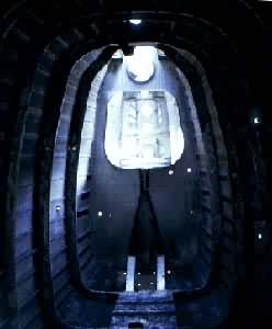 �ɻ��������ڽṹ