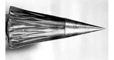 ͼ2 ��ʴ�γɵ���Ш