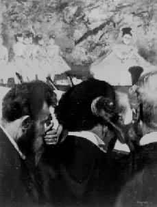 �¼�:���ֶ�ǰϯ��