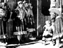 ��������ʢװ�����ո�Ů