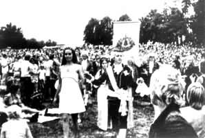 �����Ϊ����ʫ��C.M.����������������