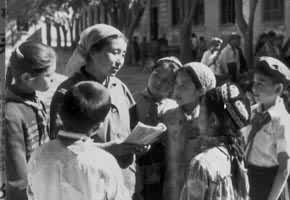 ά�����Сѧ��ʦ�ڸ�ѧ�����п��⸨��