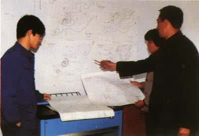 �Ժ��������Ͻ��з���