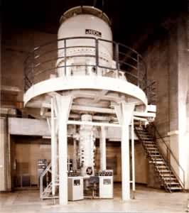 ����ѹ͸�������΢�������ٵ�ѹ�ɴ�2000KV