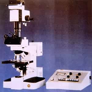 ���Զ�������Ĺ�ѧ��΢��