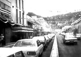 ��˹����־�