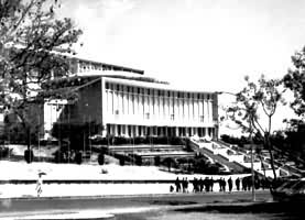 �ǵ�˹�Ǳ��͵ķ��޴���