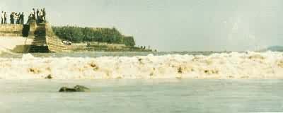 ��ϫ��ˮ����Դ֮һ��ͼΪ�㽭�����˱���Ǯ����ӿ��