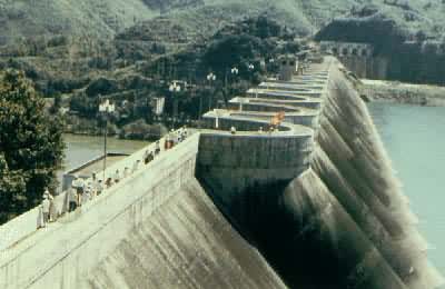 ���ջ�ɽ������ӣ��й���һ�������������ӣ���74.4m��1954�꿢��