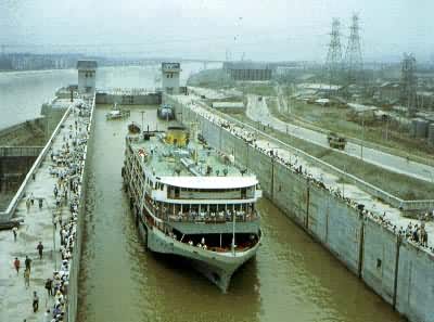 �����˲����ް�ˮ����Ŧ���Ŵ�բ