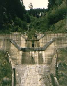 �µ����ȷ�