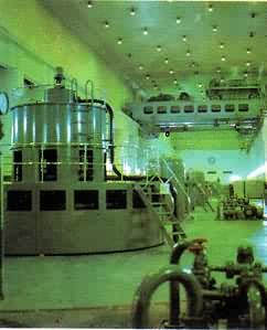 ������������Ͽˮ��վ��1974�꿢�� ͼΪ�����ھ���װ��122.5��kW