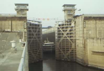 �����˲����ް�ˮ����Ŧ���Ŵ�բ��բ������բ�ţ��й���������բ�ţ�����19.7m��34.5m