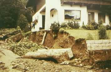 �µ������޶���ɽ����ʴ