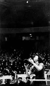 ͼ2����36������ƹ���������Ů��˫��ھ�֮һ���й�ѡ�ֲ��໪������������