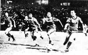 ͼ3���й�̨��ľ��Ů��������ڱ���