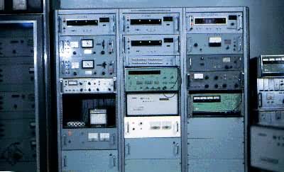 �Ϻ�����̨����ʱ��׼ϵͳ�����Ĳ����豸