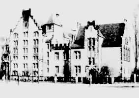 ����±�������