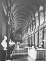 �����ֵ���һѧԺͼ��ݵĳ���