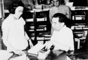 1959���ܶ������Ͽ���ѧͼ�����ְ����̸