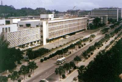 �����������ϳ��е�·