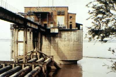 �����Ŷ�ʽȡˮ������