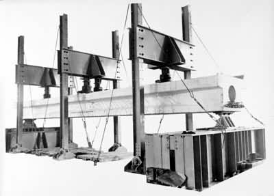 ͼ1����ǧ�ﶥ����