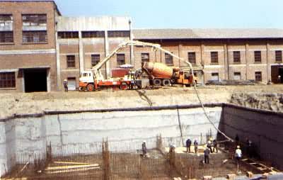 �ֽ�����������ʩ���ֳ�