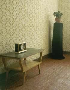 �����Ϻ����ϵ��Ծ��ĵذ�װ�޵ķ���