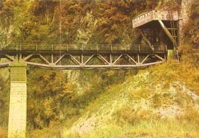 �й������߻���ɽб��������ܸǰ��ﶴ����