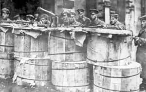 ˹�ʹ��ͬ���������ڽ���ս��