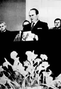 J.B.������1974��