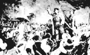 ���ճ������챤ս����