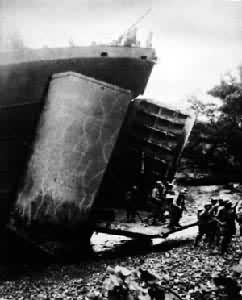 �����ڹϴ�����ɶ�����½(1943)